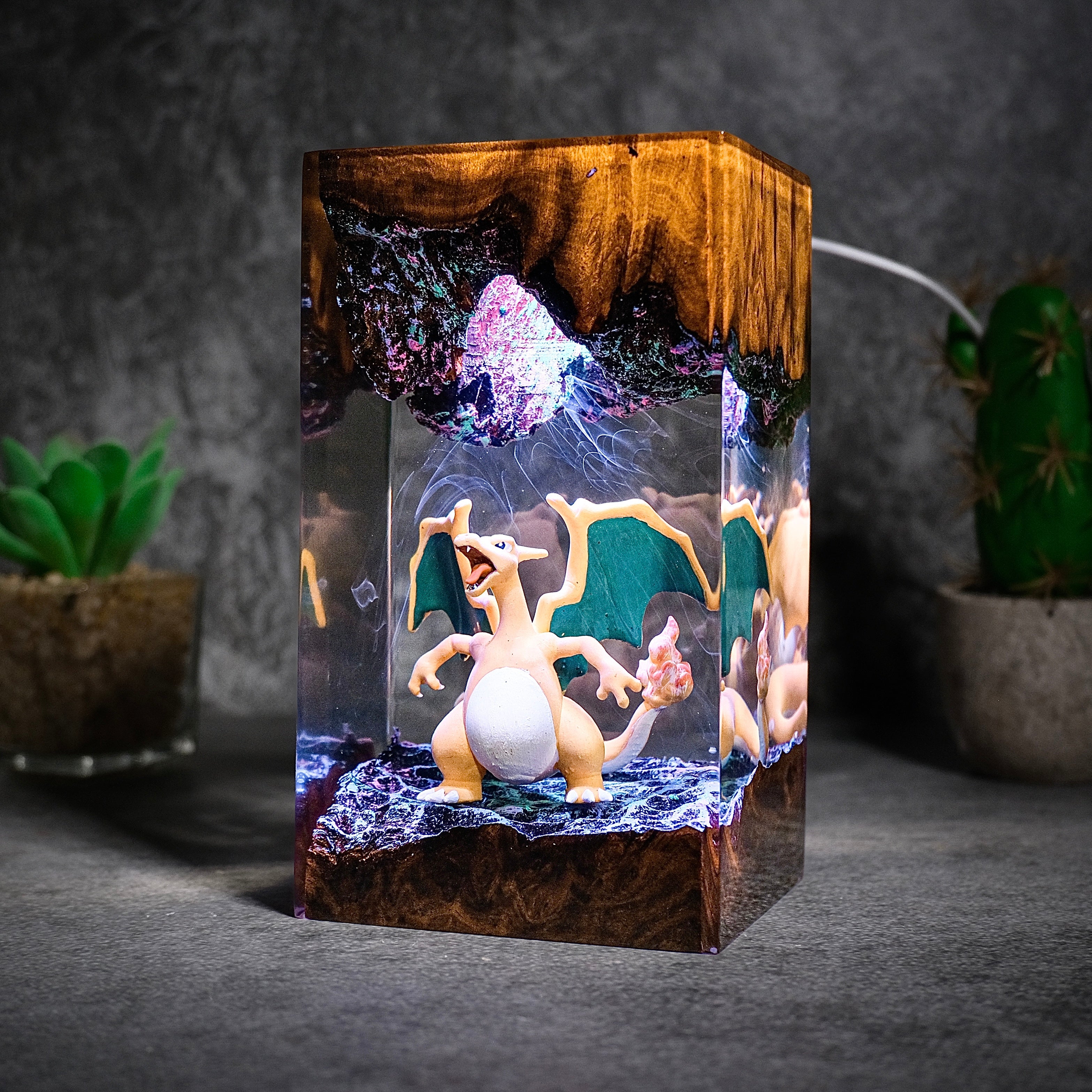 Charizard Pokemon Resin lamp