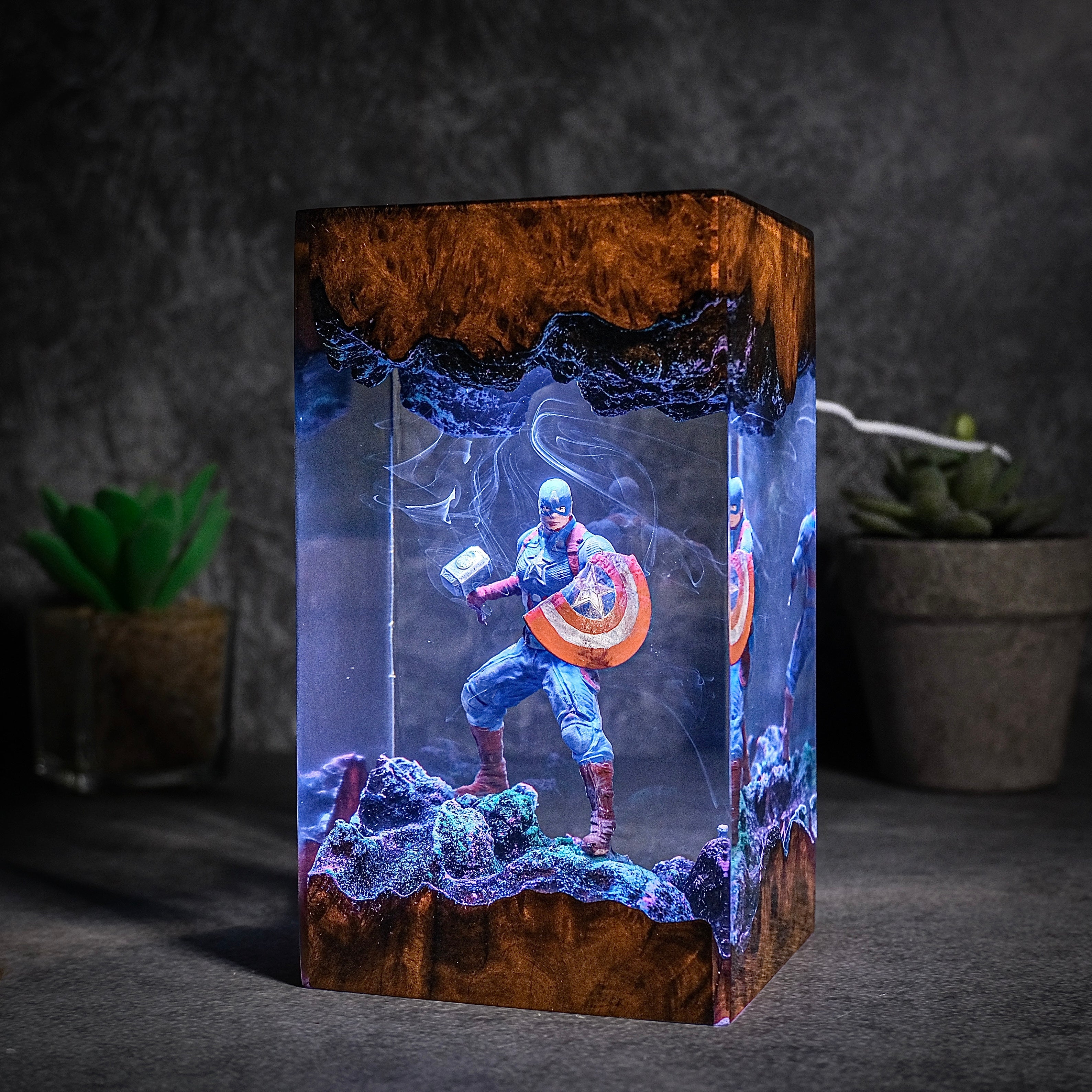 Captain America Resin lamp