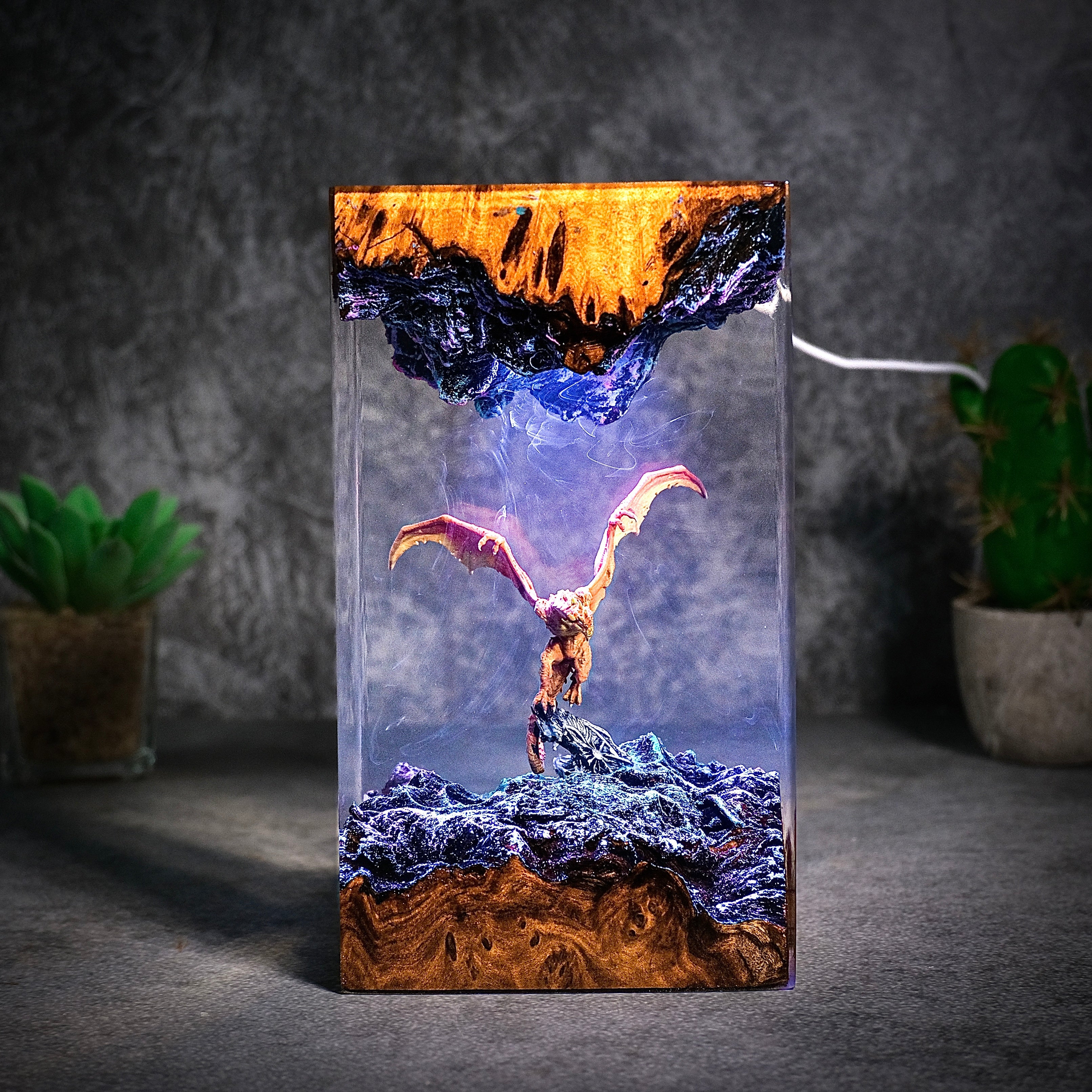 Fire Legend Dragon Resin lamp