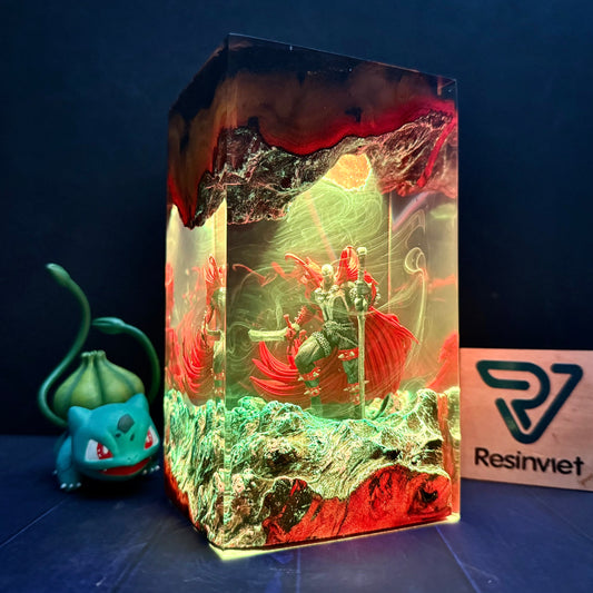 Spawn Resin lamp