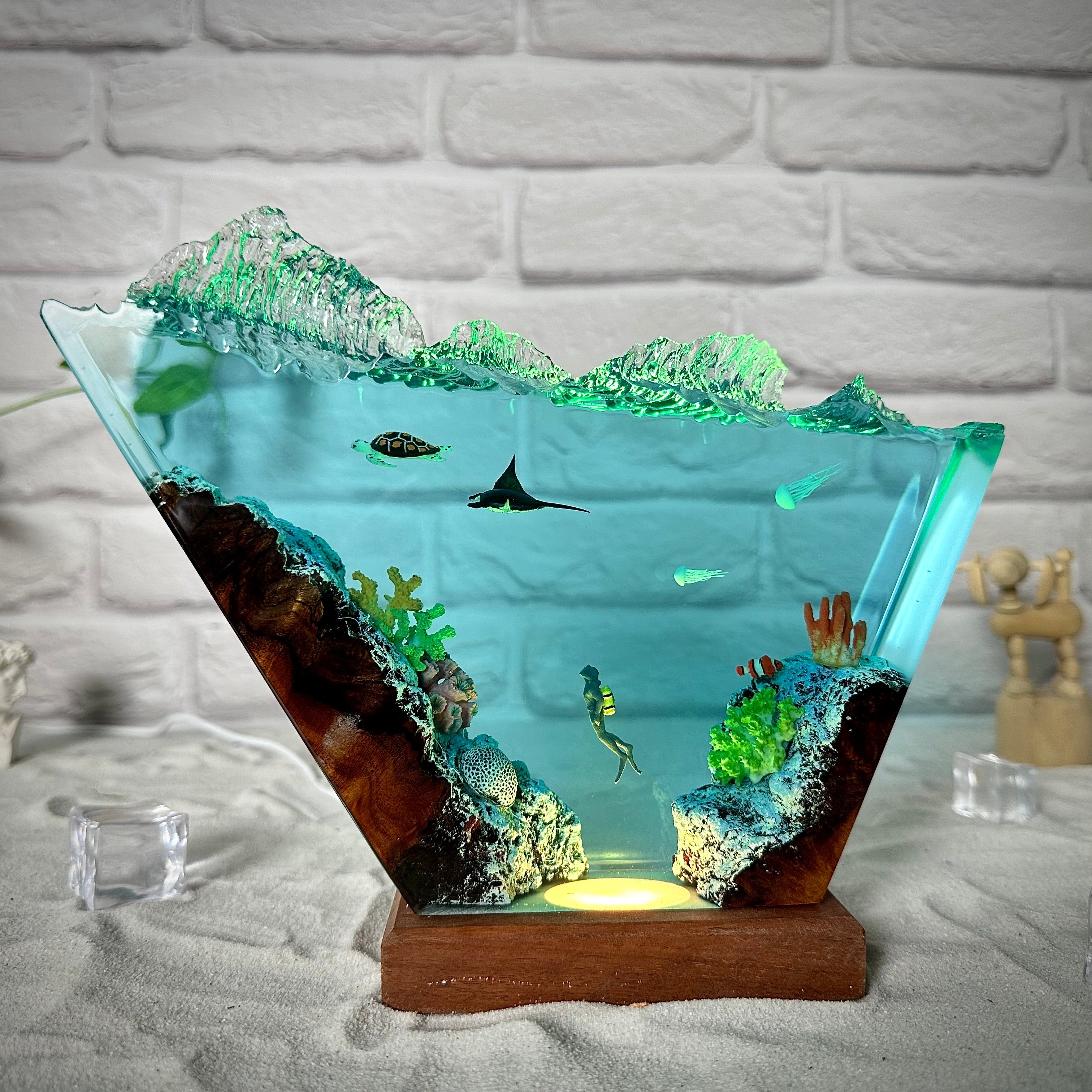 Ocean resin lamps .High waves divers, rays and turtles