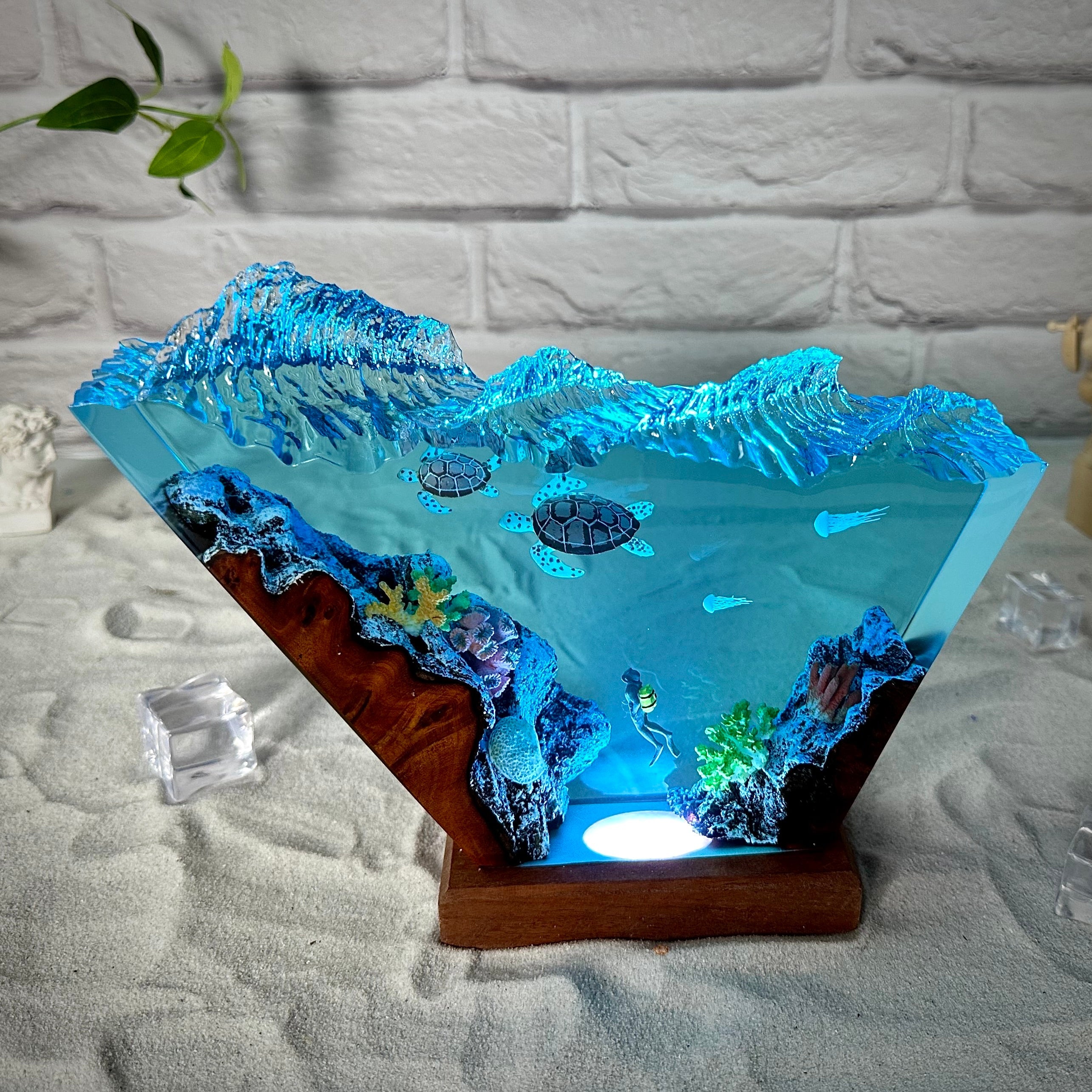 Ocean resin lamps .High waves diver and 2 turtles