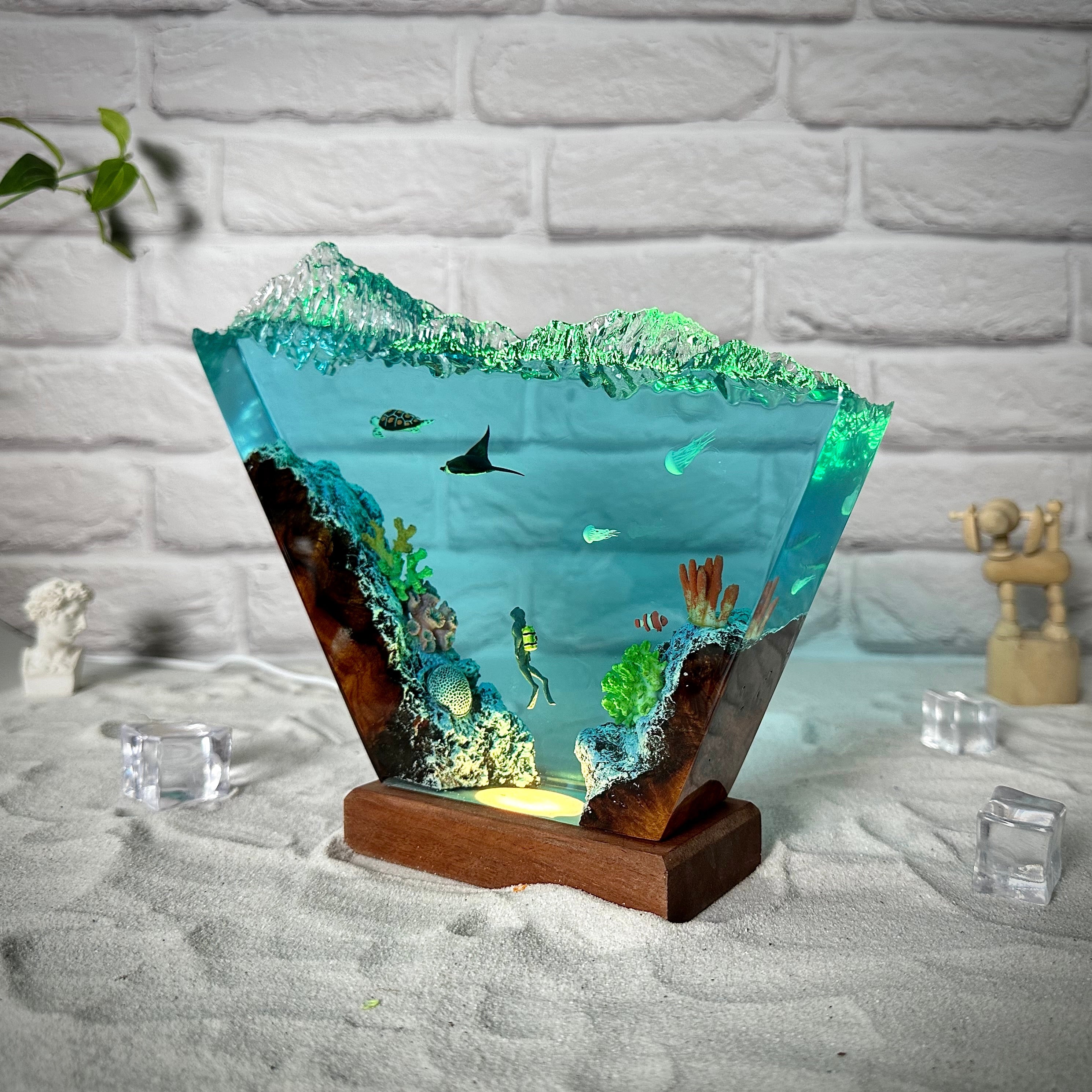 Ocean resin lamps .High waves divers, rays and turtles