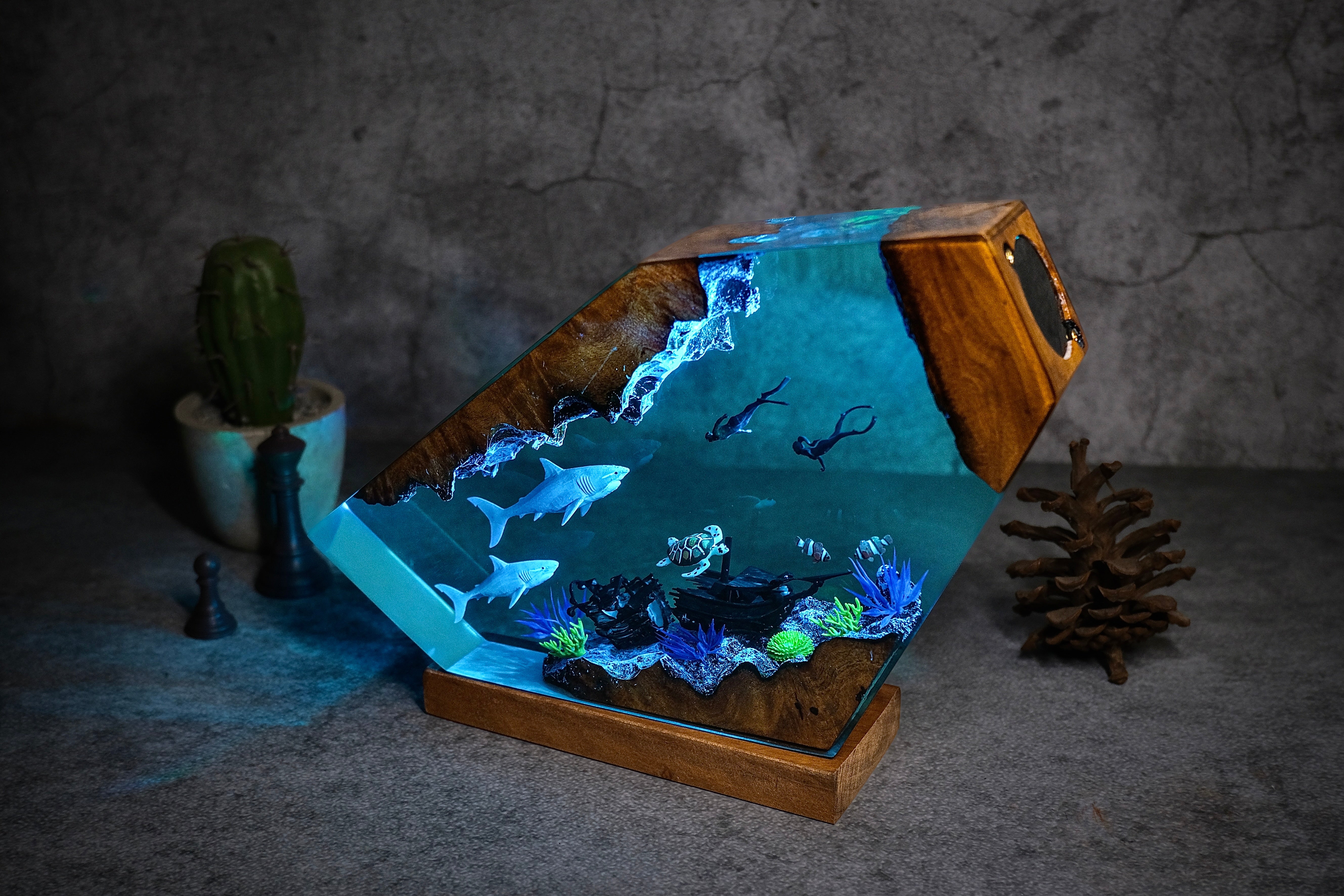 Sunken Boat, 2 sharks, turtles and 2 divers resin lamp