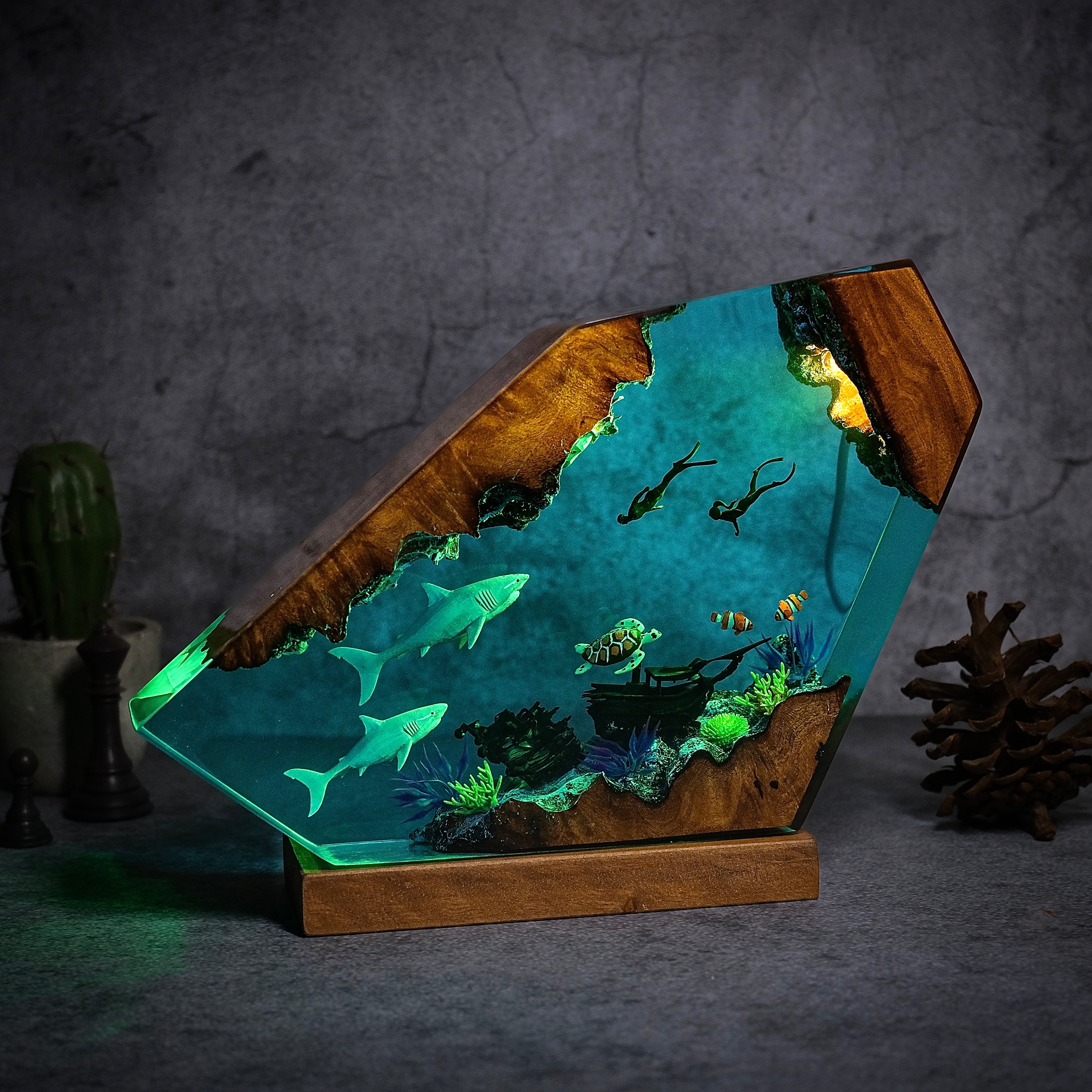 Sunken Boat, 2 sharks, turtles and 2 divers resin lamp