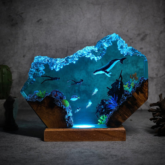 Ocean Fragments, Blue whale and 2 divers resin lamp