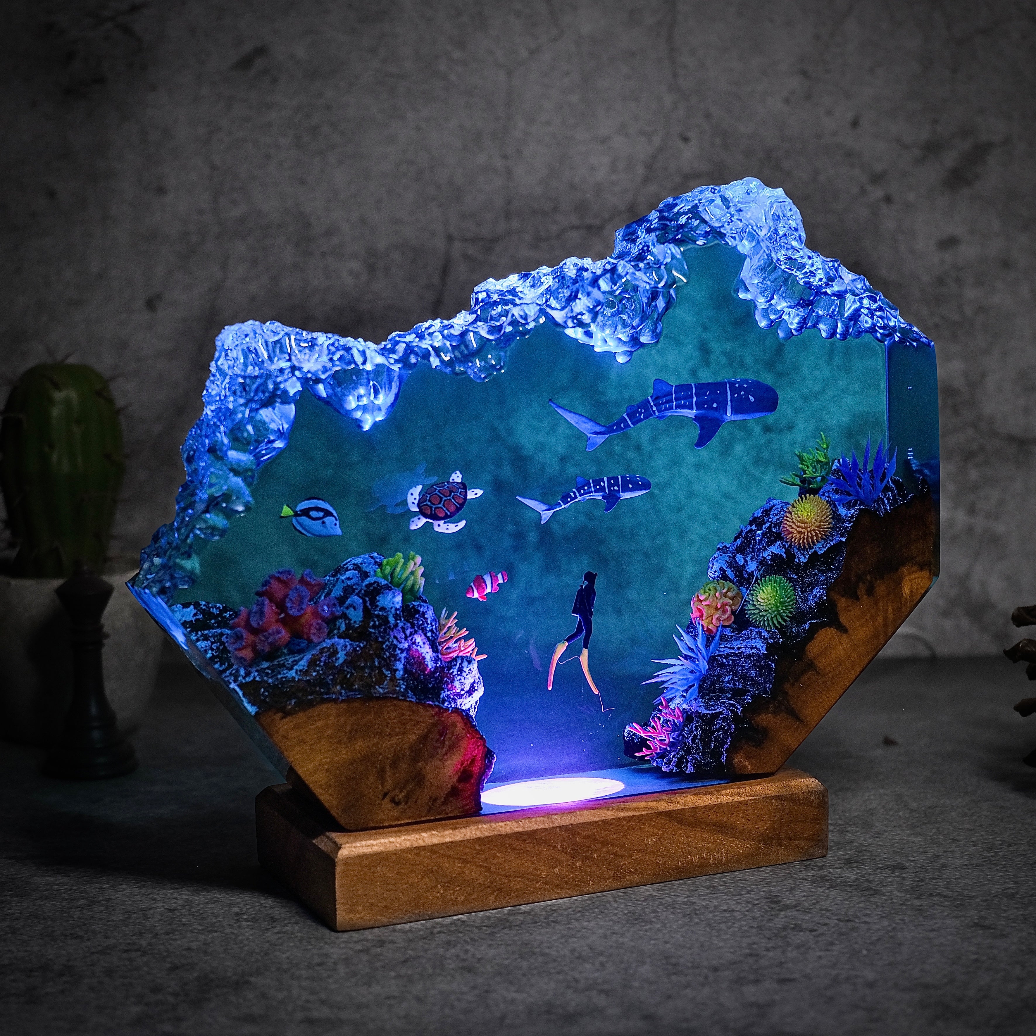 Ocean Fragments, Whale sharks, turtles and divers resin lamp