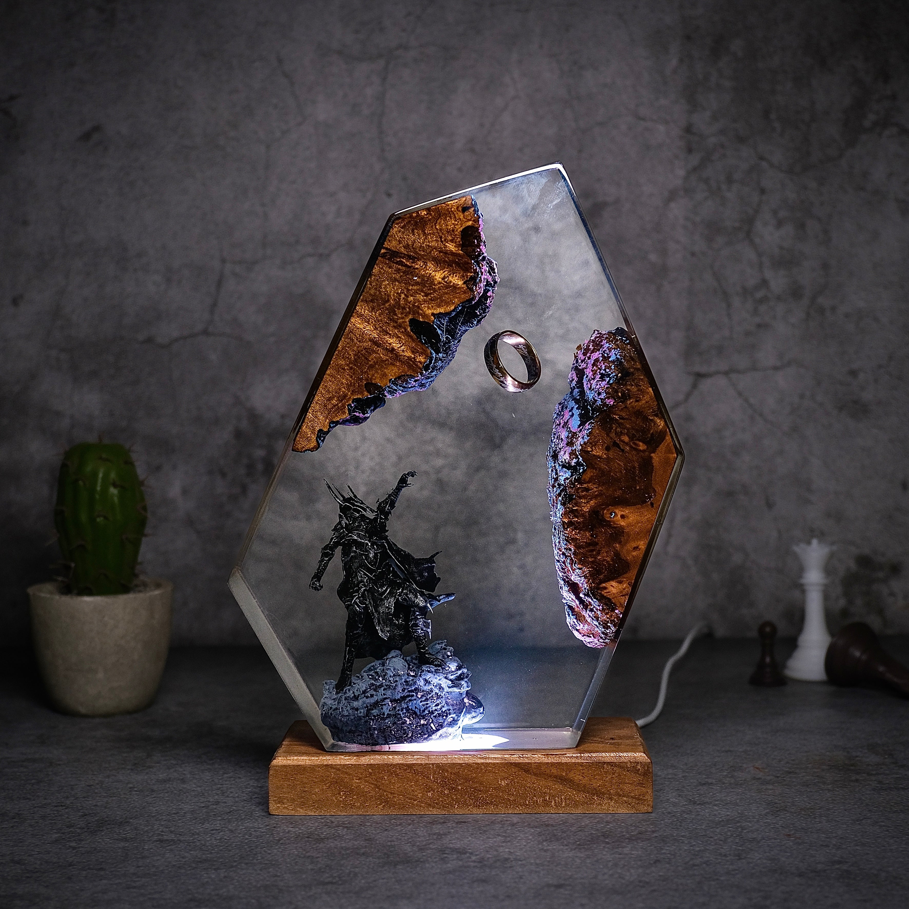 Sauron Lord of the rings hexagon resin lamp