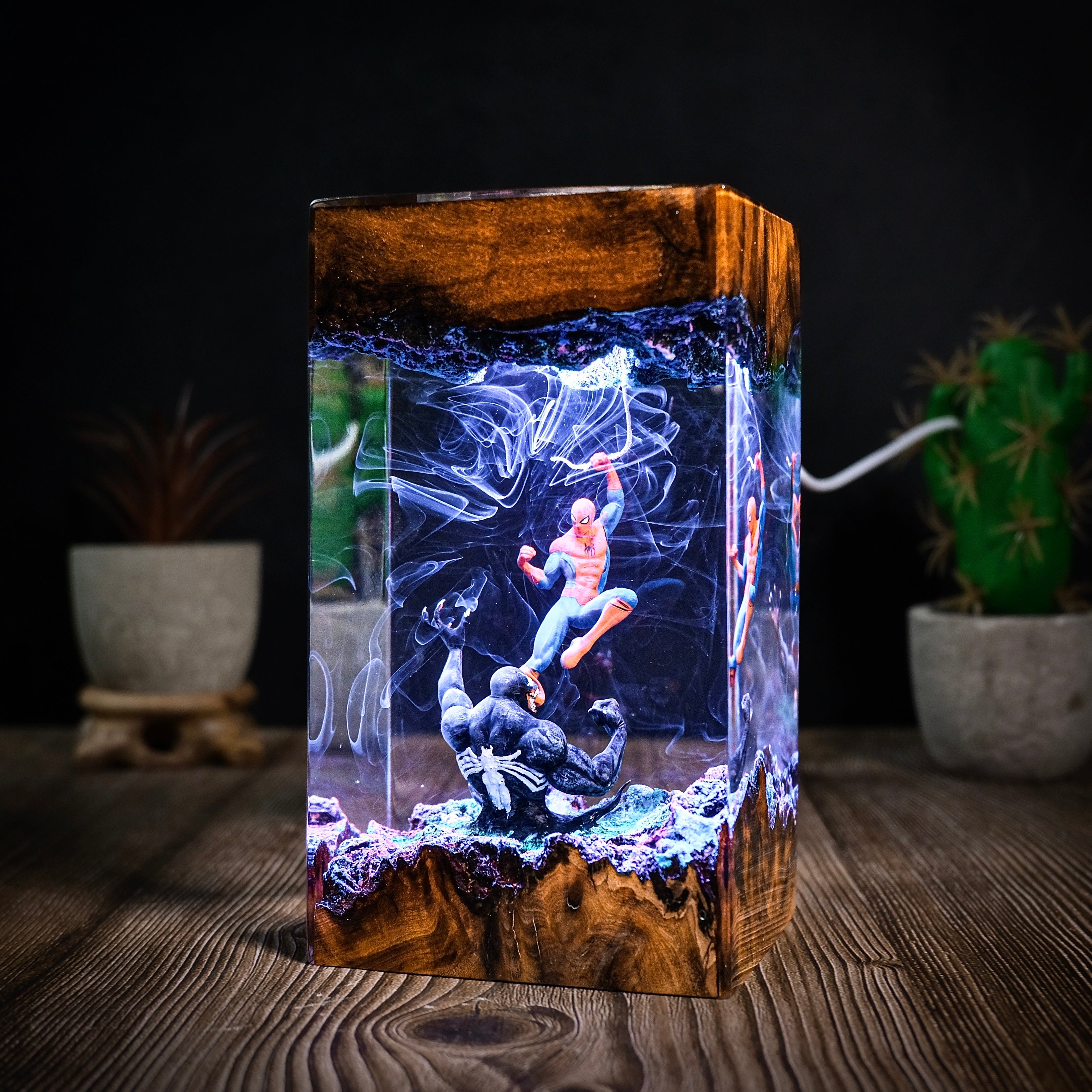 Spider man vs Venom Resin lamp