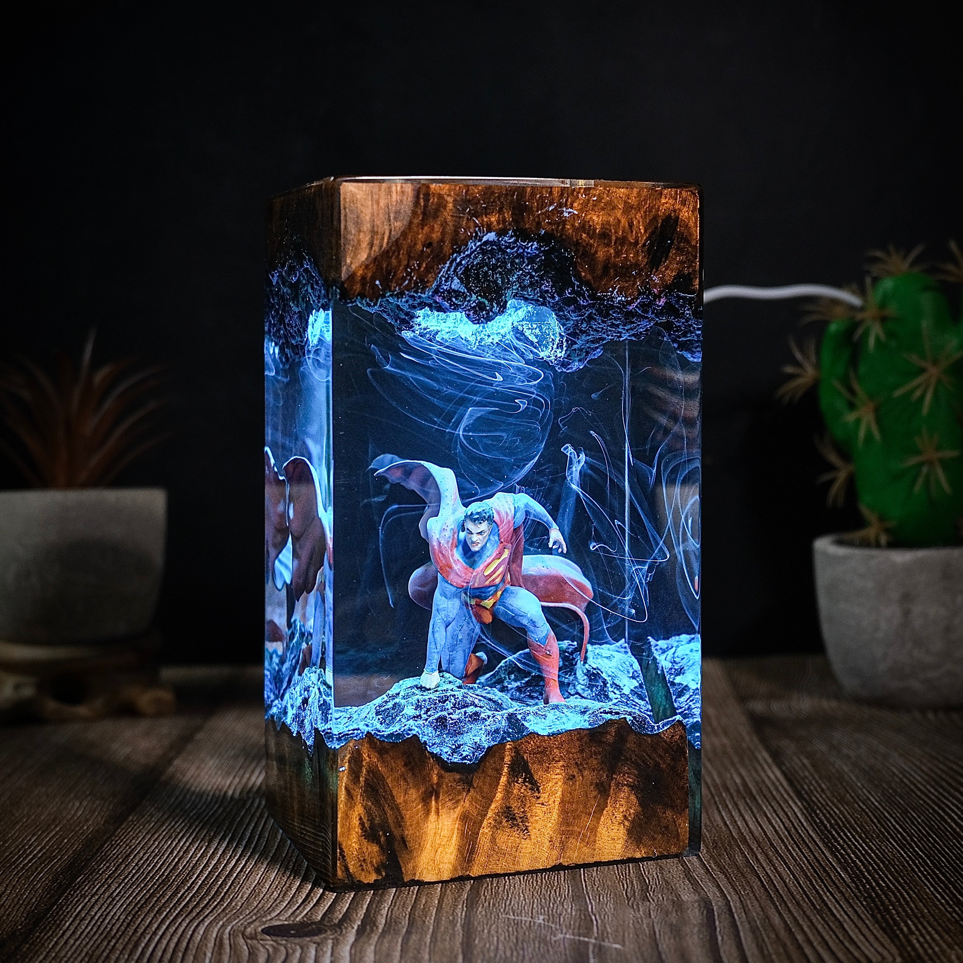 Super man , Man of steel Resin lamp