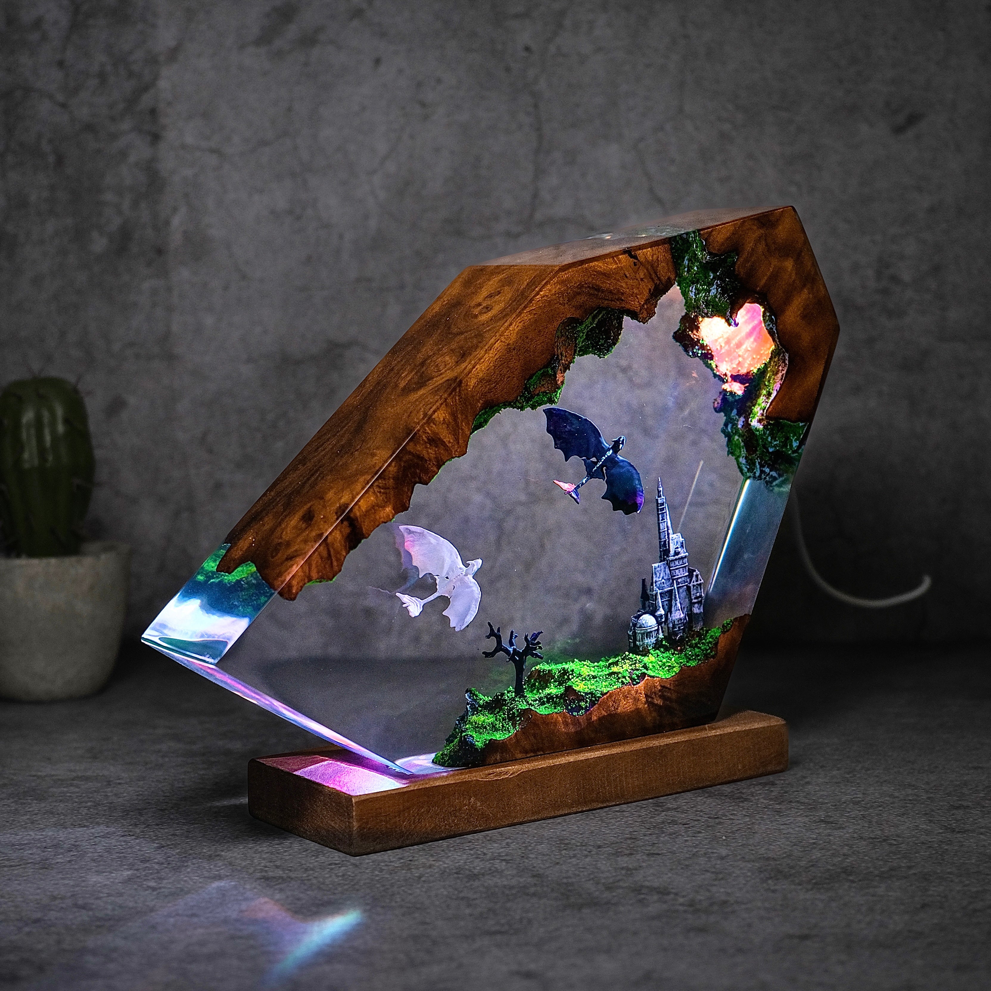 Toothless and Light fury fly during the day Resin lamp